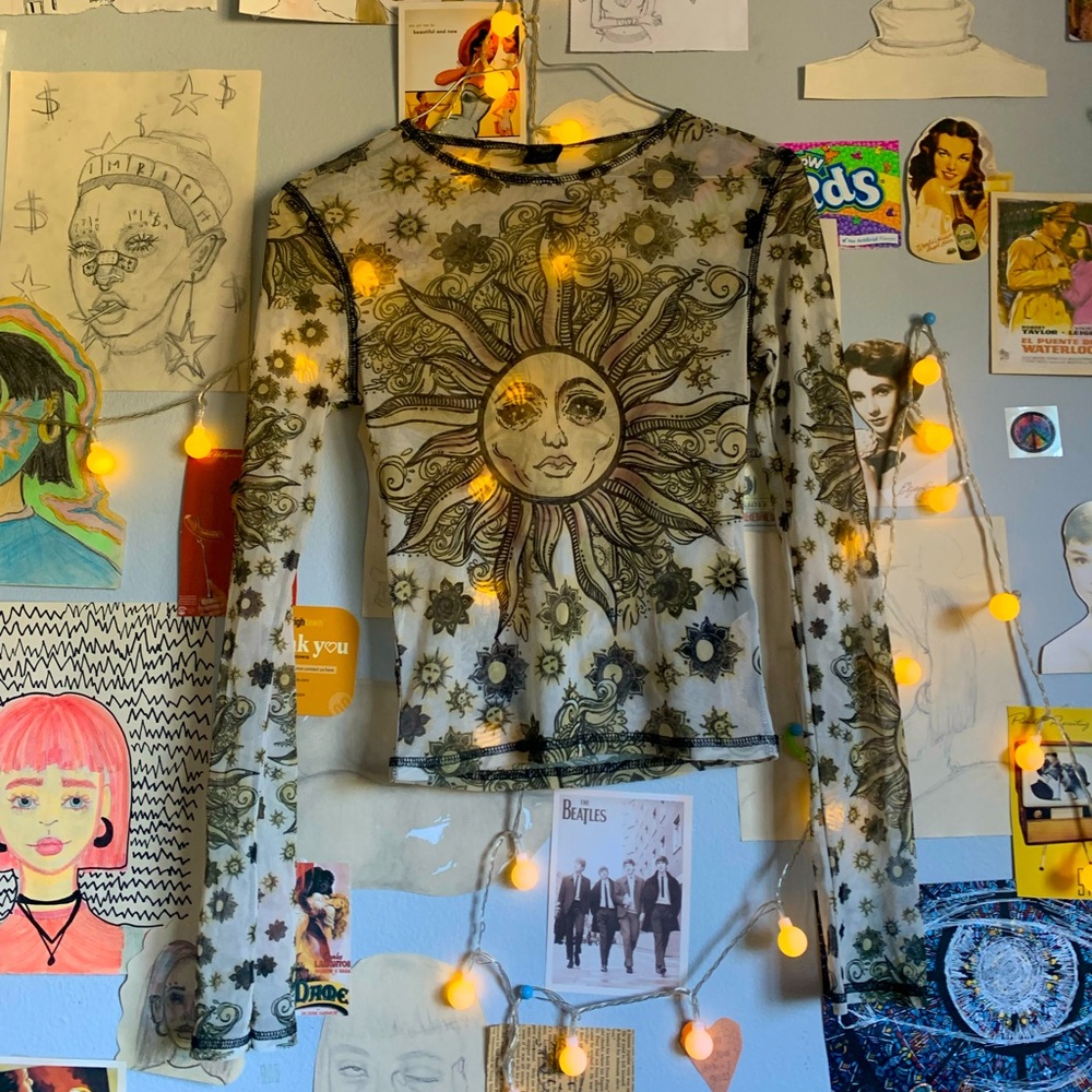 Very cute mesh sun boho long sleeve crop top from urban outfitters